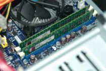 Lắp RAM khác Bus có ảnh hưởng gì đến laptop và PC của người dùng?