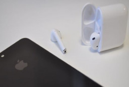 Airpods sạc không vào pin: Nguyên nhân và cách khắc phục