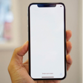 Sửa Trắng Màn Hình iPhone X