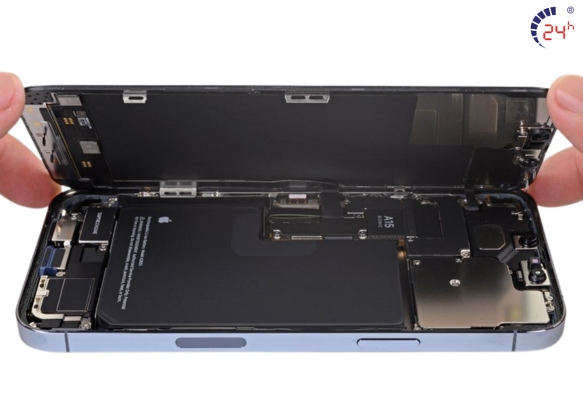 thay-pin-iPhone-13-Pro-Max-gia-re-uy-tin.jpg