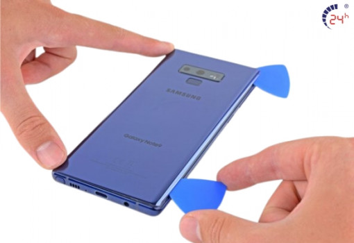thay-pin-Samsung-Note-9-chinh-hang.jpg