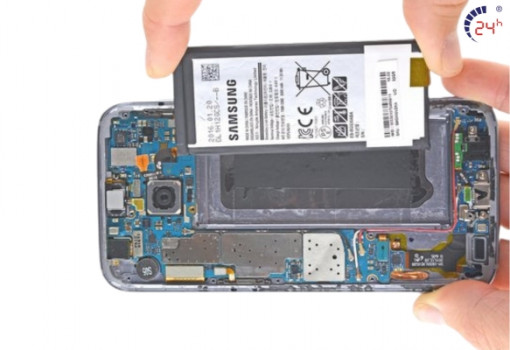 thay-pin-Samsung-S7-chinh-hang.jpg