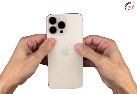 thay-kinh-lung-iphone-16-pro-lay-ngay.jpg