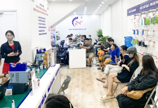 thay-man-hinh-xiaomi-poco-x7-24095pcadg-3.jpg