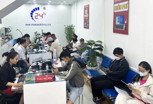 thay-man-hinh-oneplus-ace-3-3.jpg