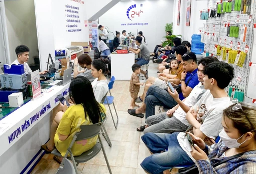 thay-phan-quang-ipad-2-3g-a1396-a1397ipad-2-wifi-a1395-3.jpg