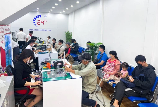 thay-man-hinh-xiaomi-mix-fold-2-3.jpg