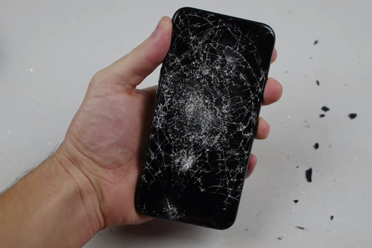 Màn hình iPhone X vỡ đã trở thành một vấn đề phổ biến đối với người sử dụng. Hãy cùng chúng tôi khám phá những cách để sửa chữa và bảo vệ màn hình iPhone X của bạn trở nên hoàn hảo như kiểu mới.