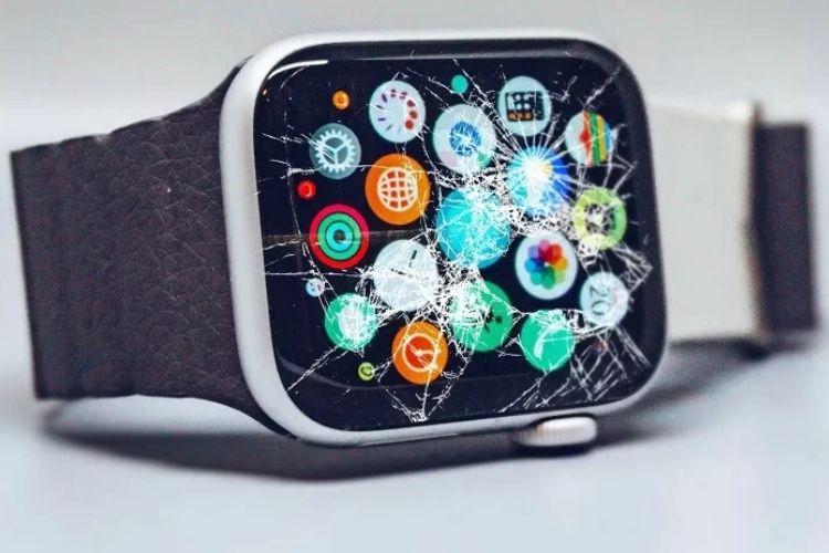 Vỡ màn hình Apple Watch khiến trải nghiệm sử dụng trở nên tệ hơn