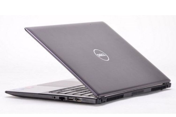 Thay pin laptop Dell Vostro 5560 giá tốt tại TP. HCM 