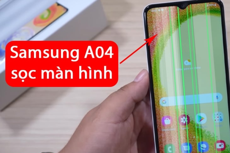 Samsung Galaxy A04s bi sọc màn hình