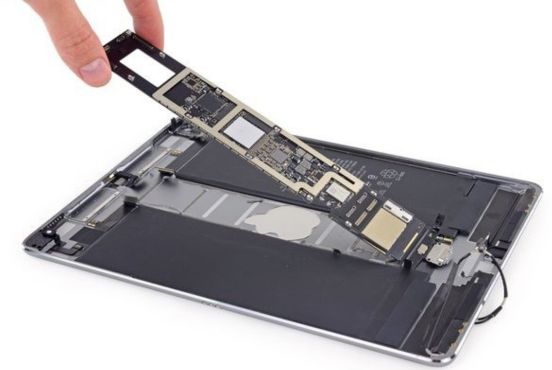 thay-camera-truoc-ipad-gen-11-2025-19