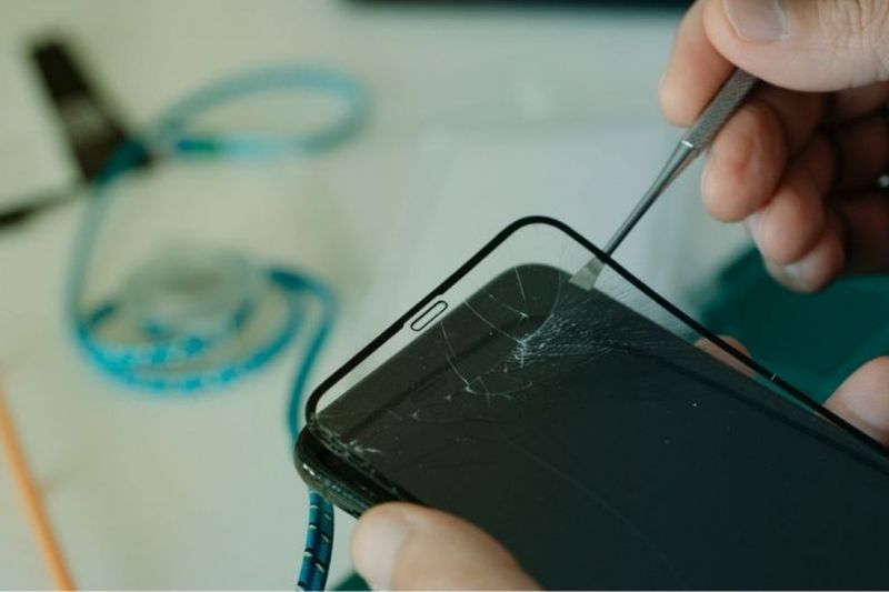 Sửa liệt cảm ứng iPhone 16e 2