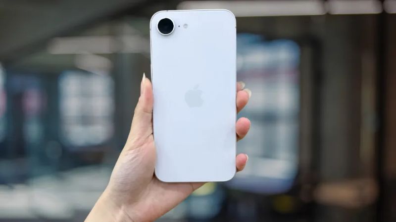 Sửa lỗi camera iPhone 16e 5