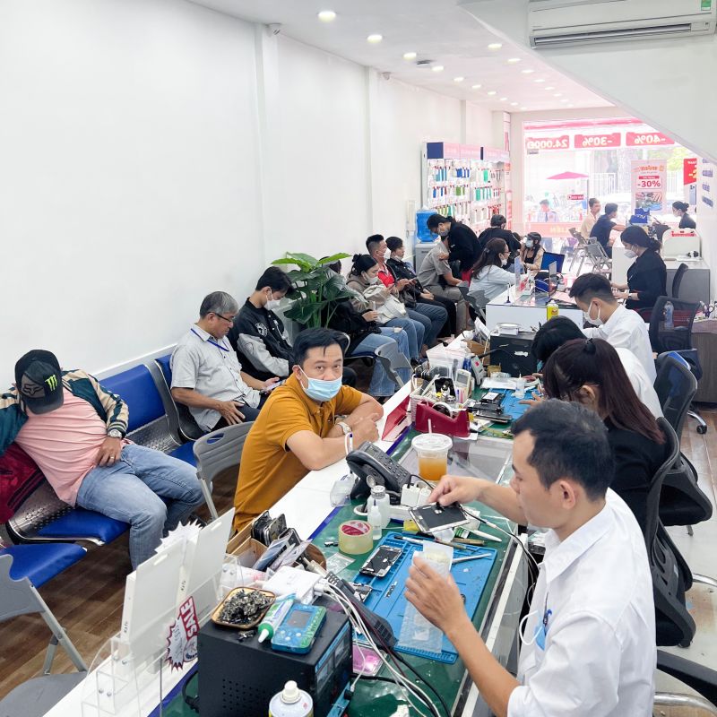 Sửa lỗi camera iPhone 16e 8