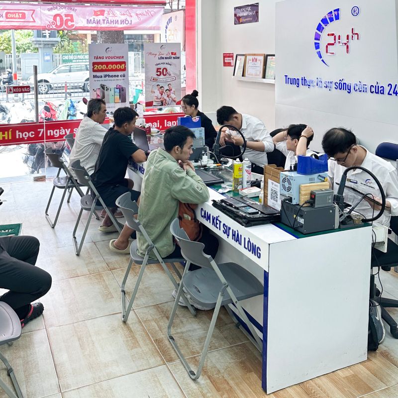 Sửa lỗi camera iPhone 16e 9