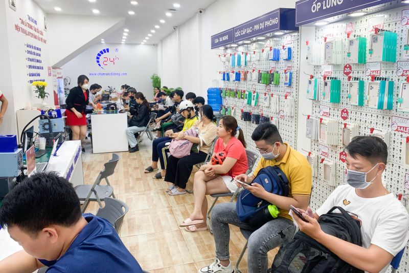 Thay cảm ứng iPhone 16e 8