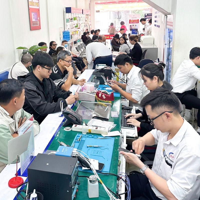 Thay vỏ iPhone 16e 10