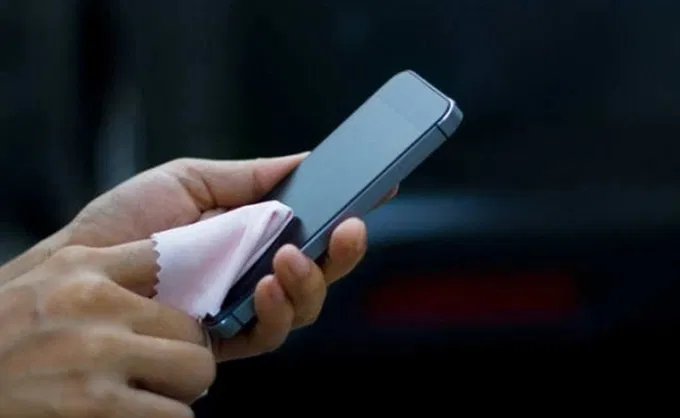 Cách vệ sinh iPhone tại nhà đơn giản mà hiệu quả 6