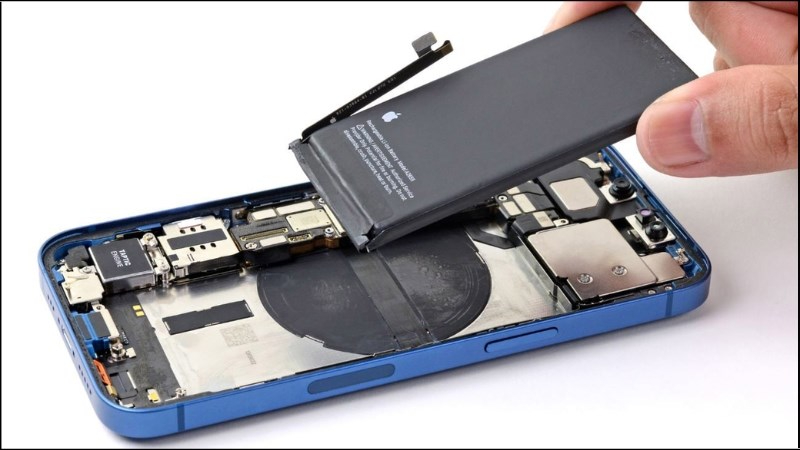 Thay pin Pisen iPhone 15