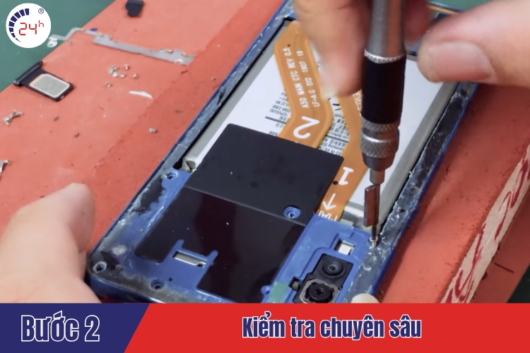 kiểm tra tình trạng pin samsung 