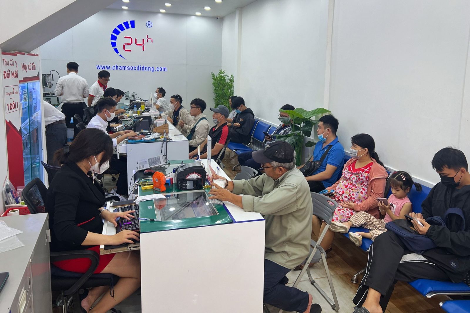 Thay vỏ iPhone 16 Plus