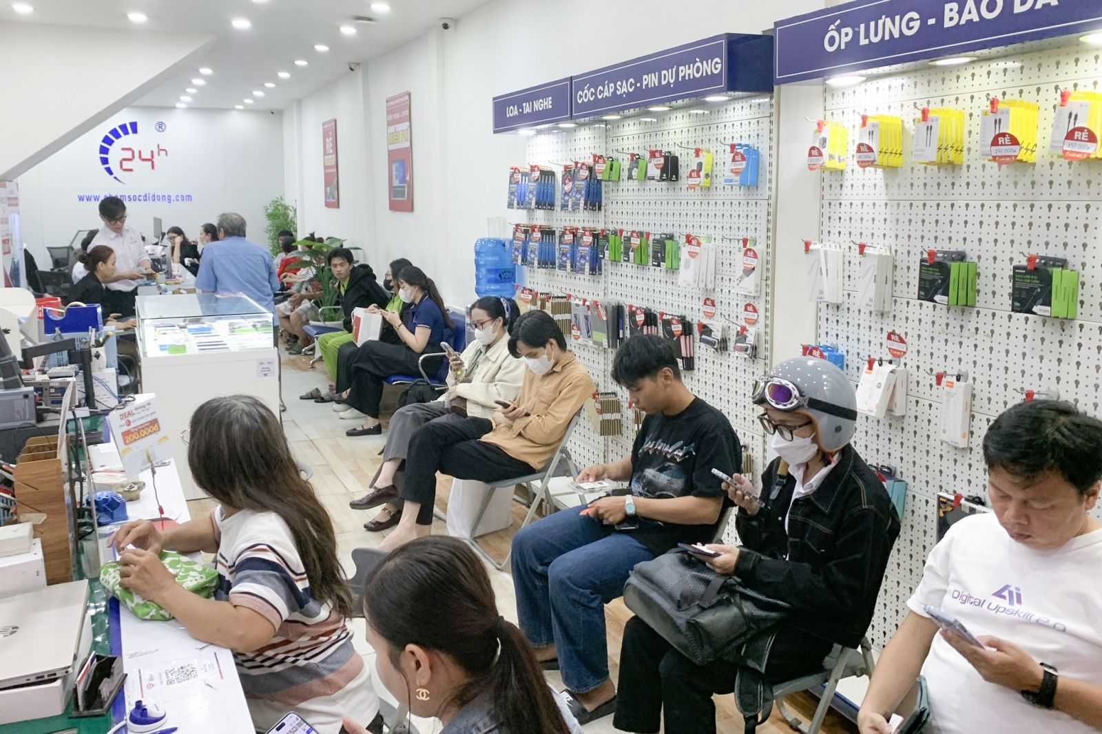 Thay vỏ iPhone 16 Plus