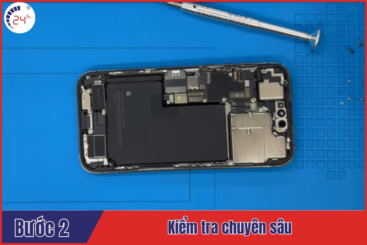 kiểm tra pin iphone 14 pro max
