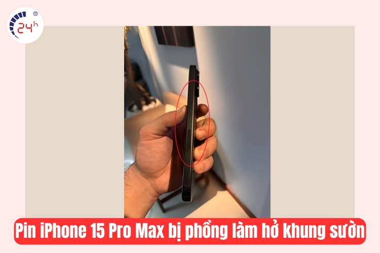 Pin iPhone 15 Pro Max bị phồng làm hở khung sườn