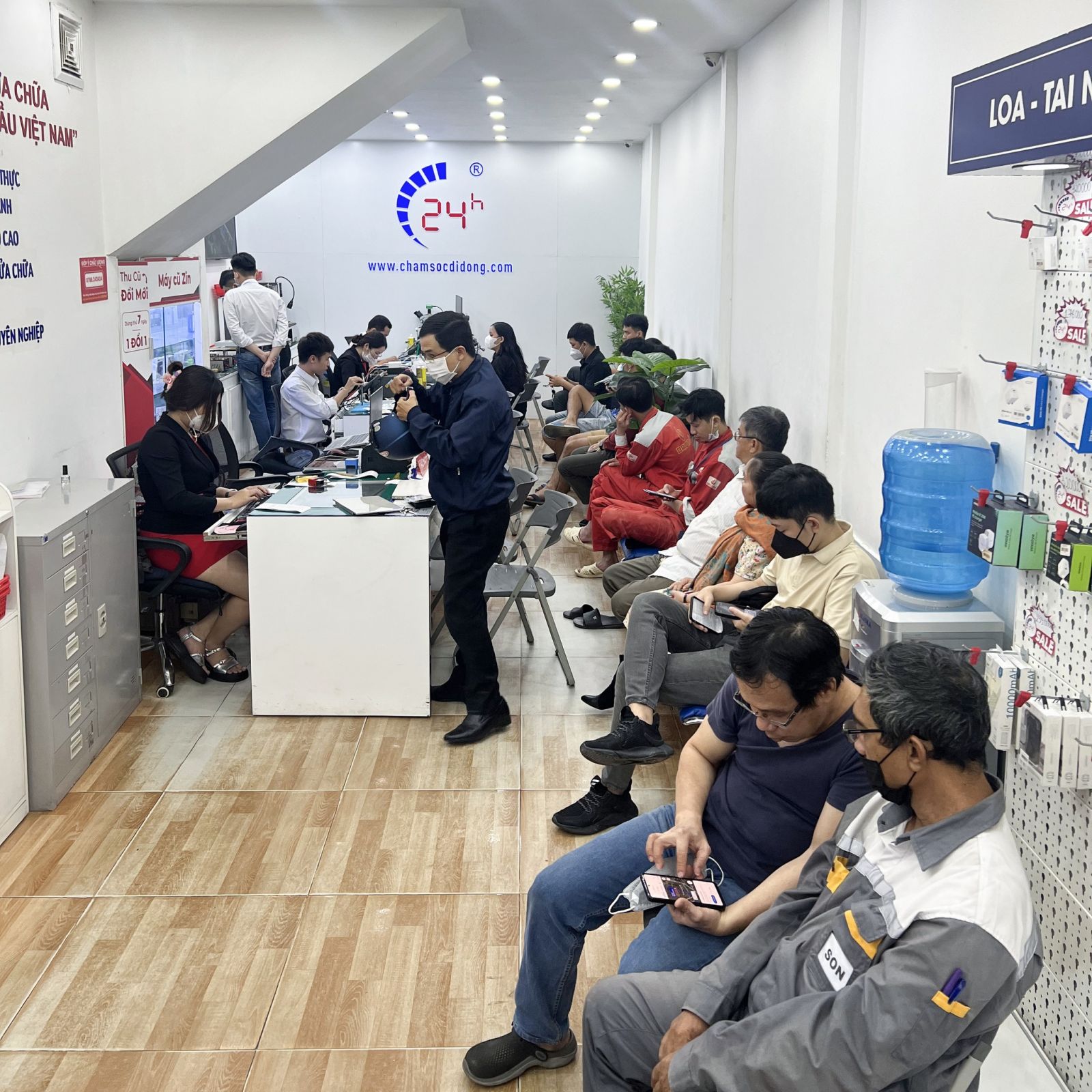 thay-vo-iphone-se-2022