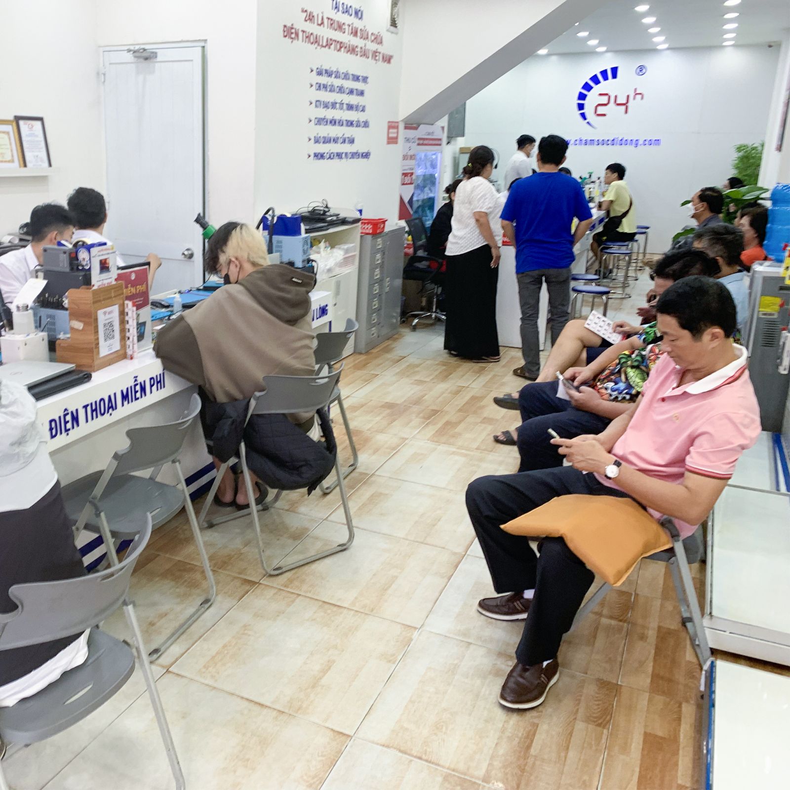 Thay mặt kính iPhone Air