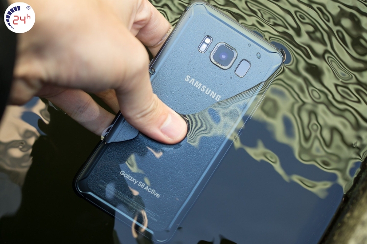 điện thoại Samsung bị ngấm nước
