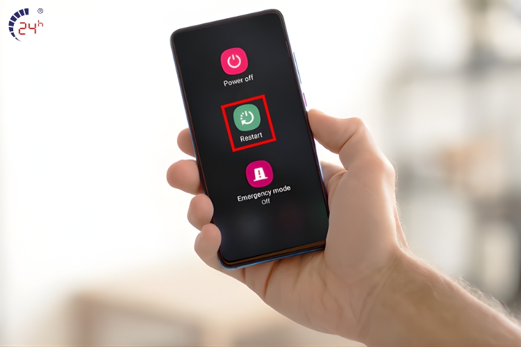 khởi động lại máy