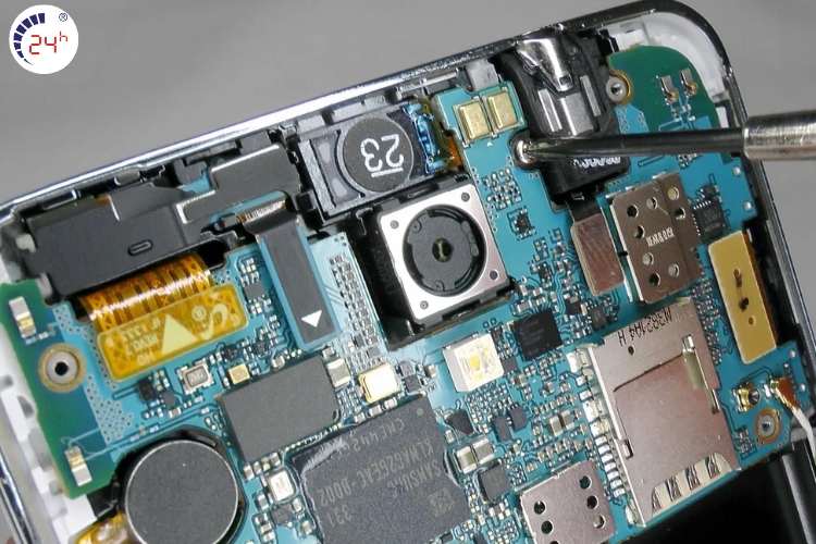 thay IC màn hình điện thoại