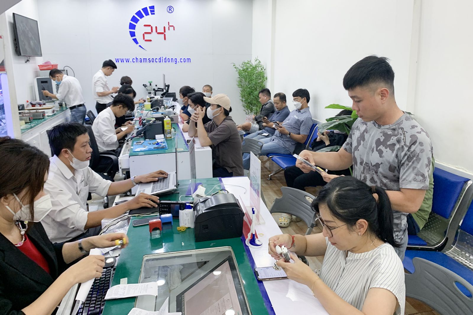 Thay mặt kính iPhone 17 Pro Thay mặt kính iPhone 17 Pro