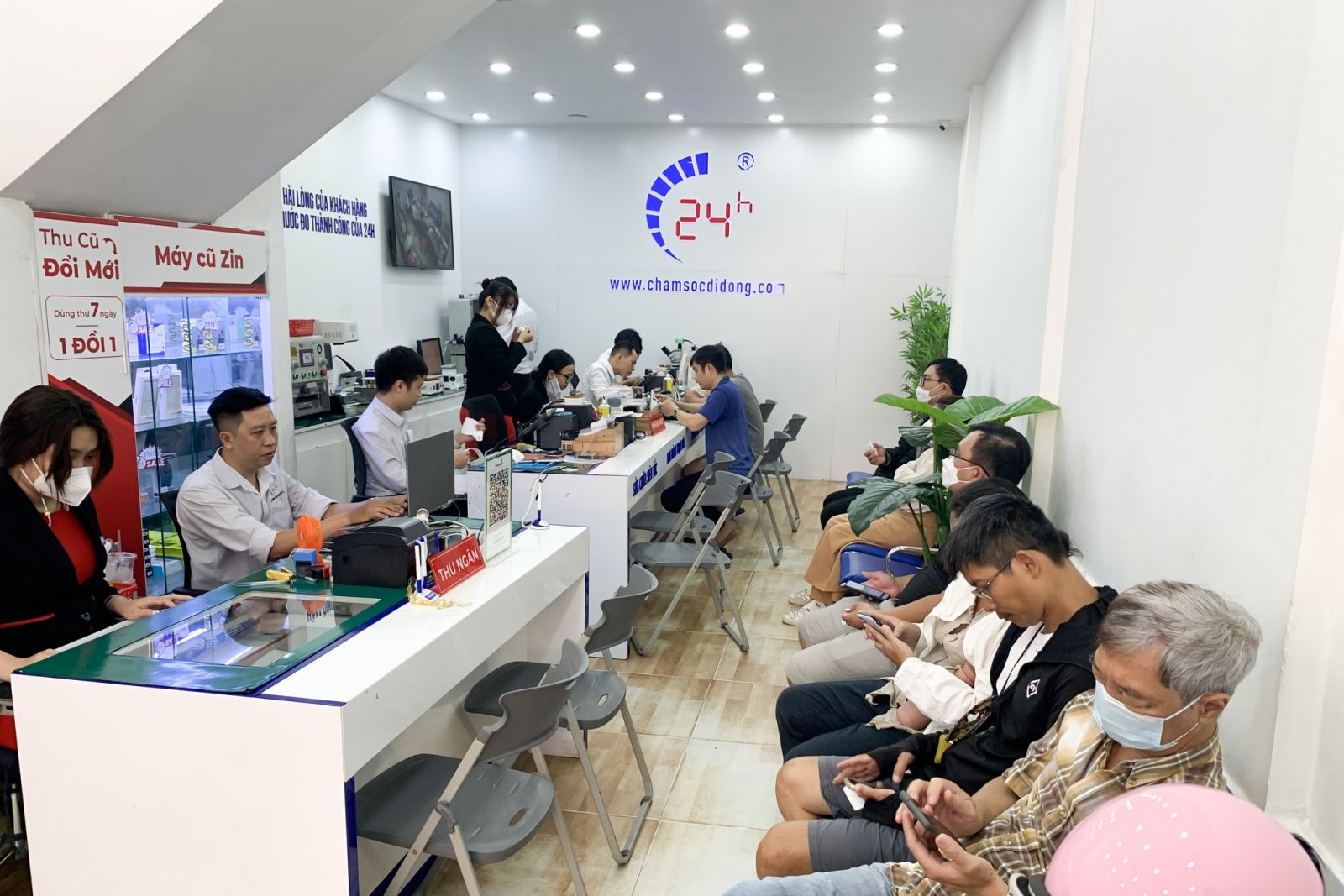 Thay mặt kính iPhone 16 Pro