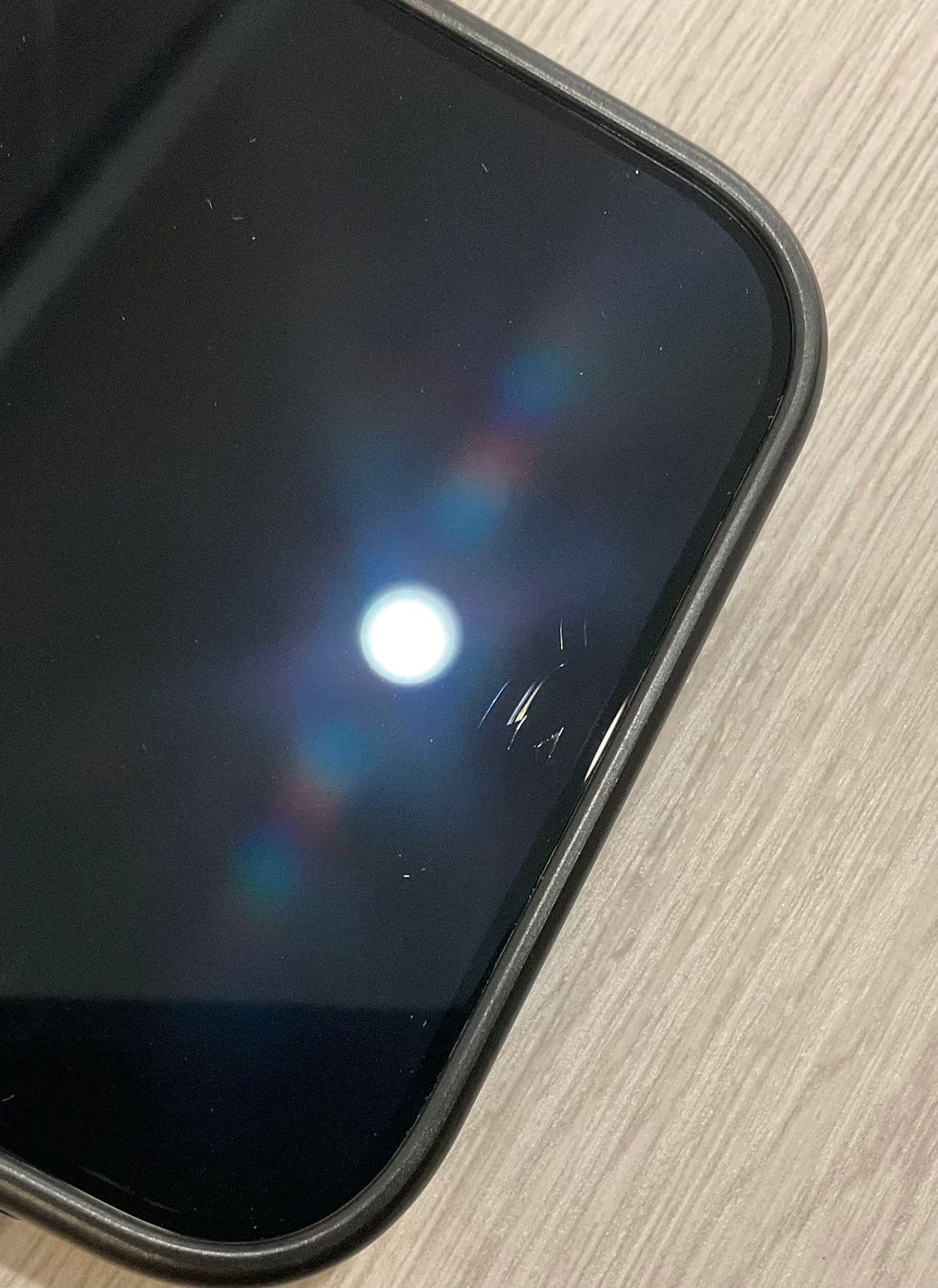 Thay mặt kính iPhone 17