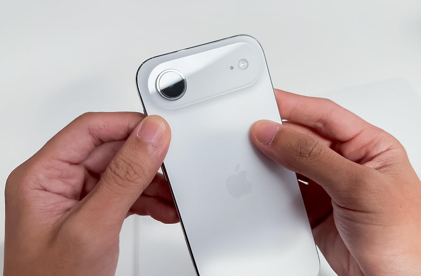 Thay camera iPhone Air