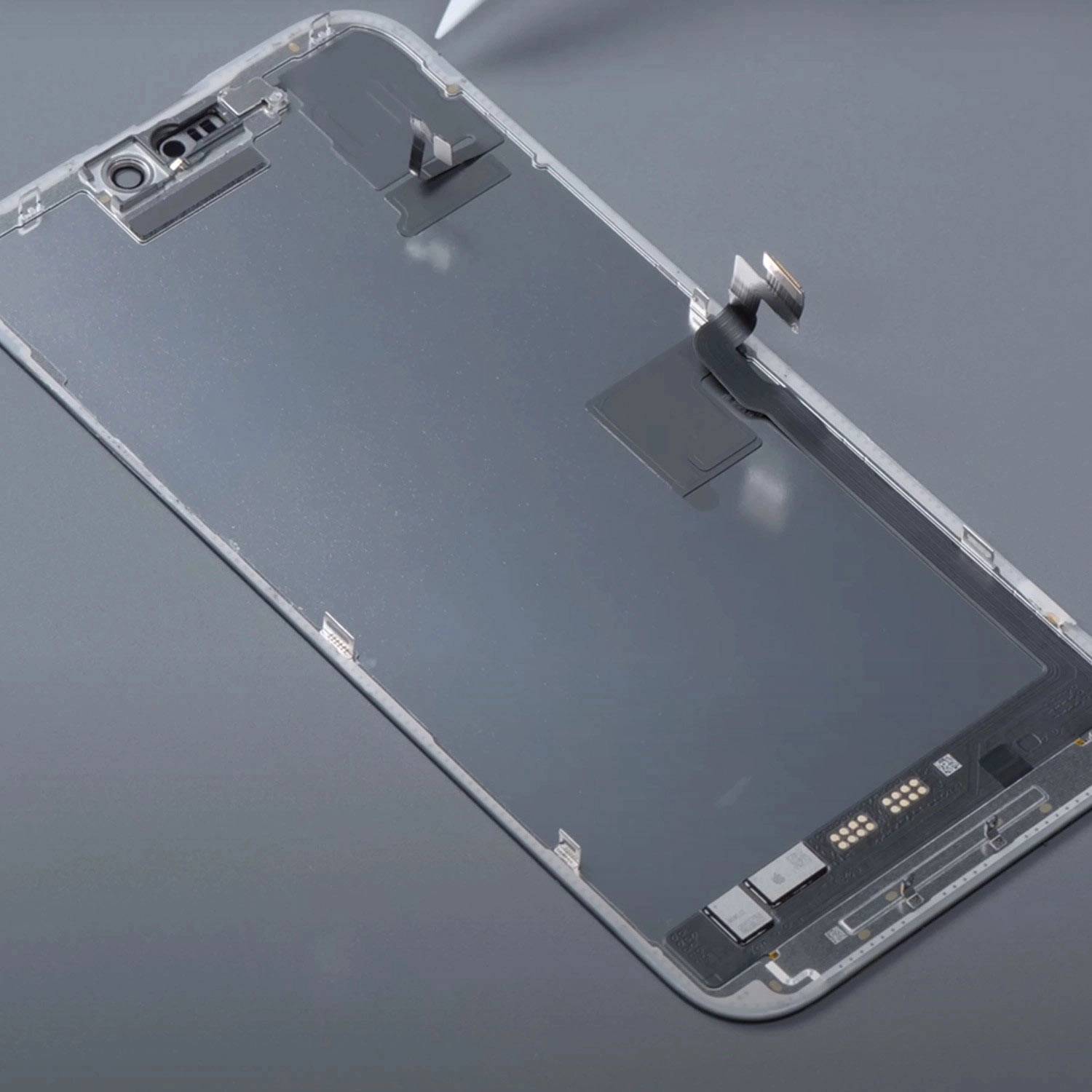 thay-mat-kinh-iphone-17-pro-max