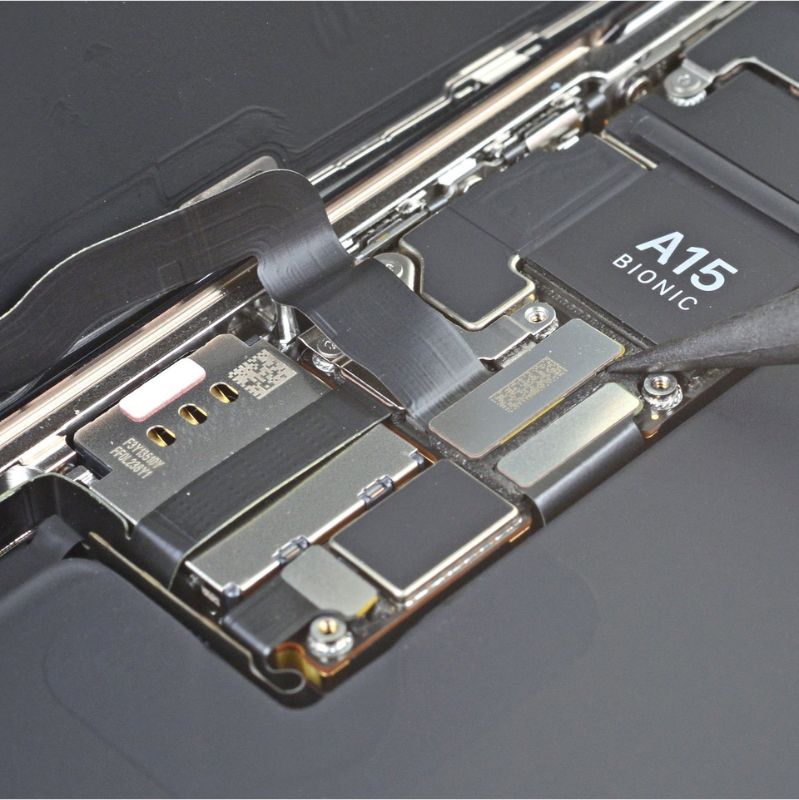 Ép cổ màn hình iPhone 13