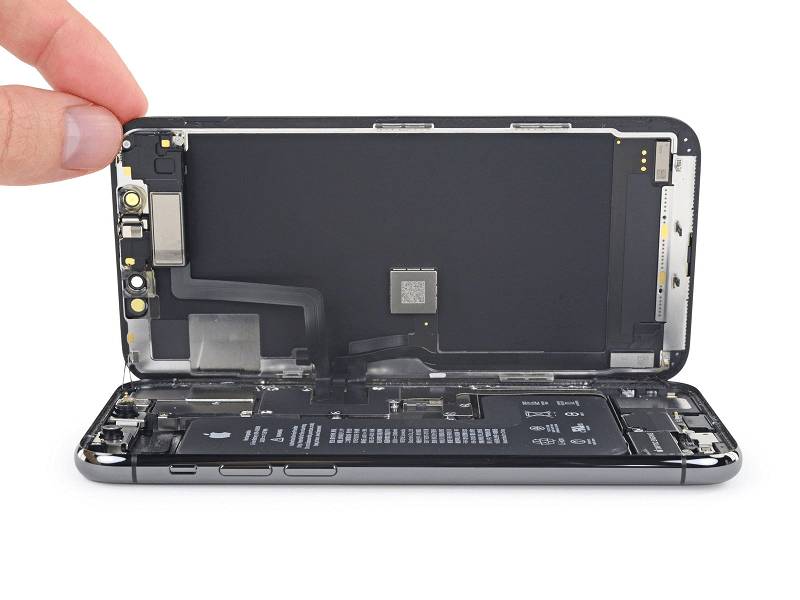 ep-co-man-hinh-iphone-11-pro