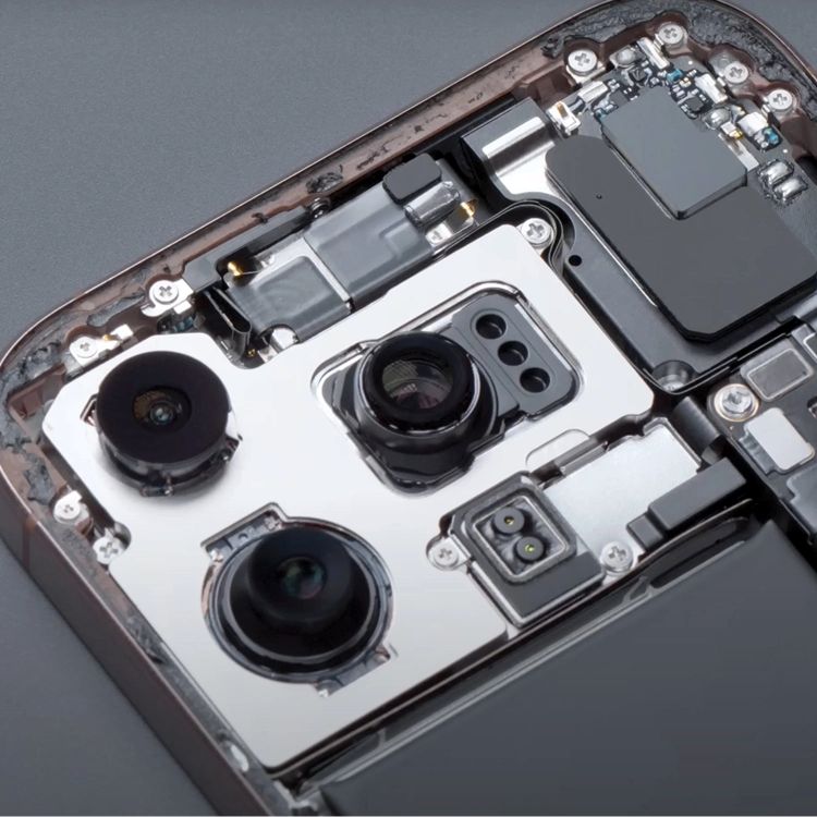 Thay camera iPhone 17 Pro Thay camera iPhone 17 Pro