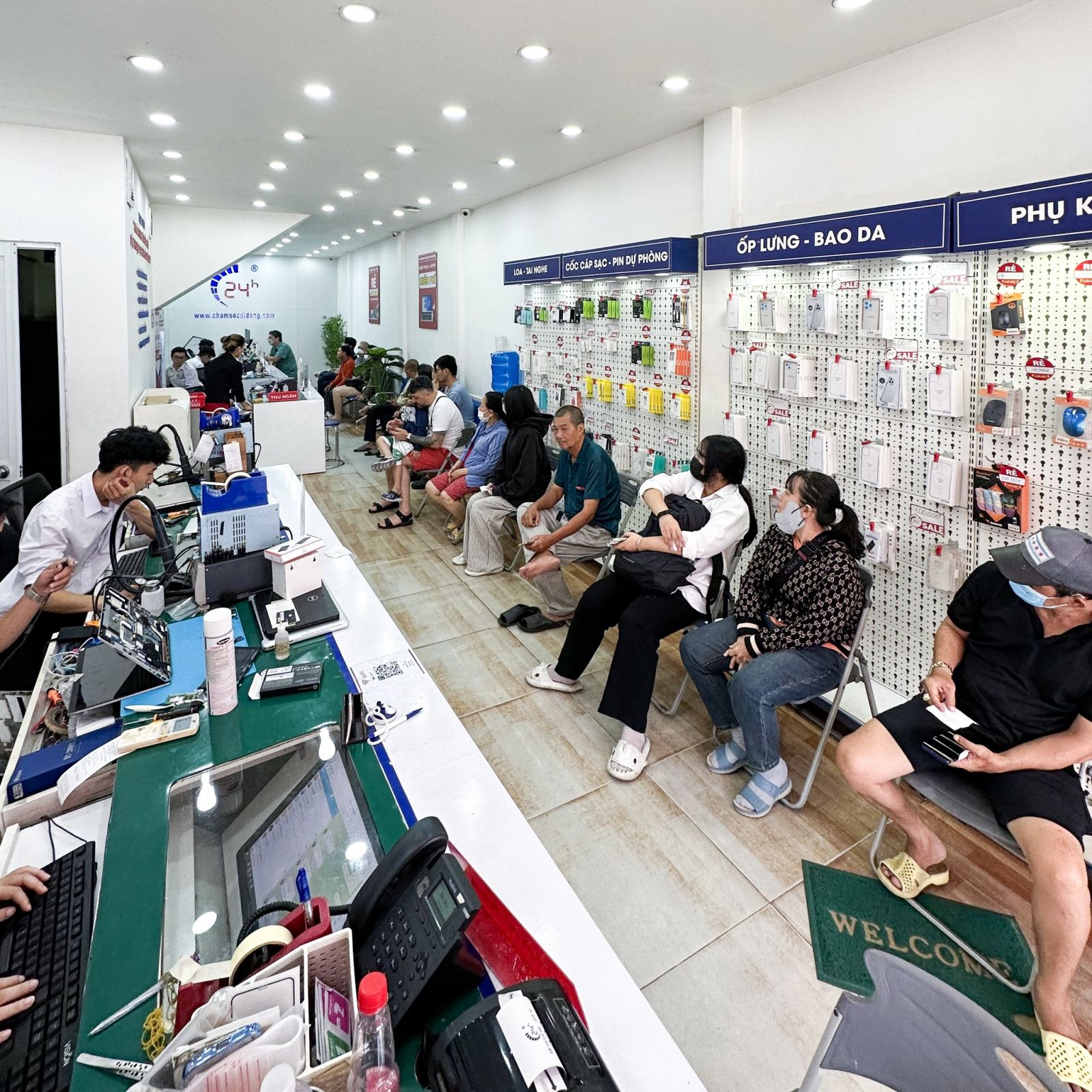 Thay camera iPhone 17 Pro Thay camera iPhone 17 Pro