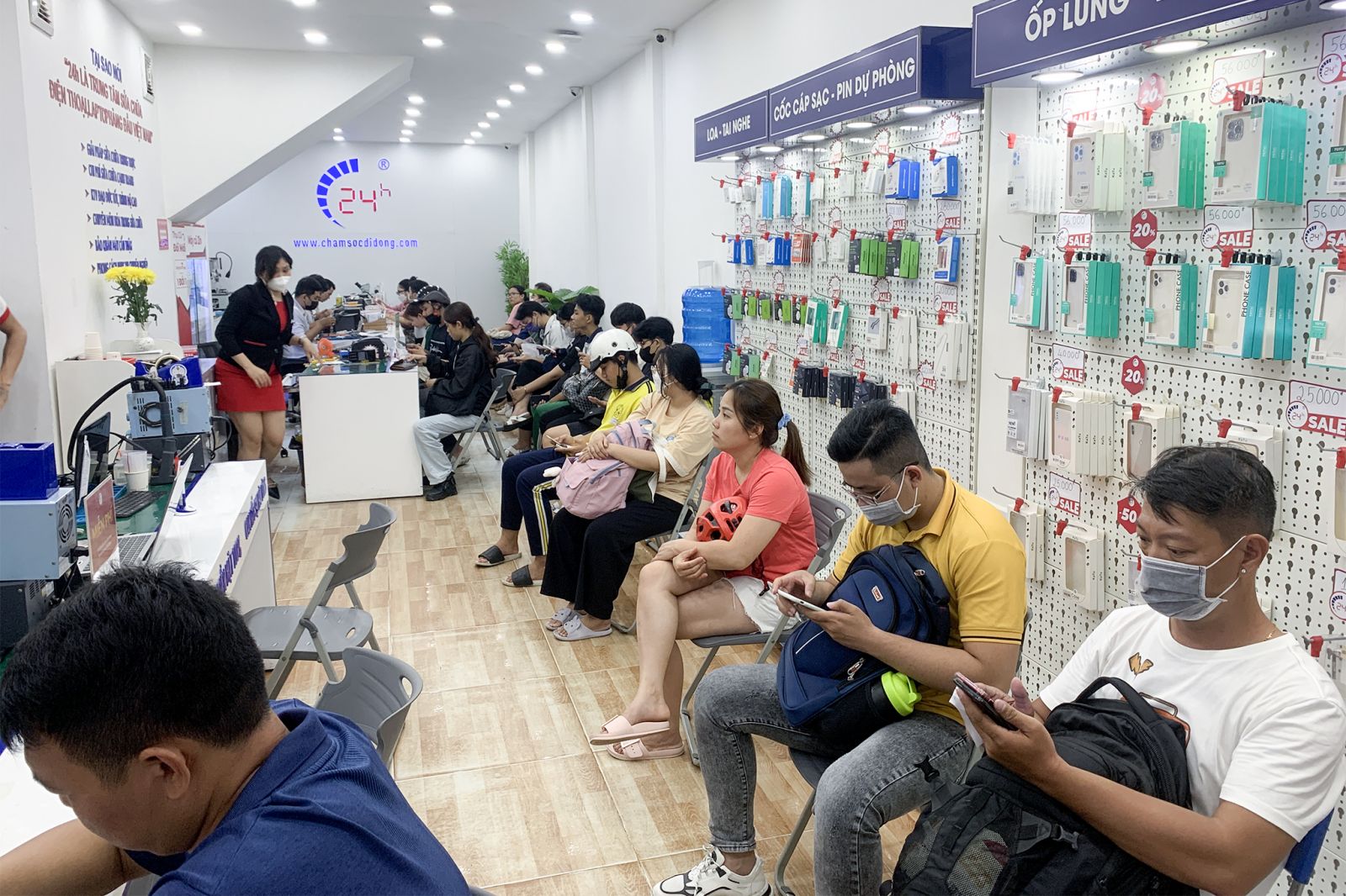 Thay camera iPhone 17 Pro Thay camera iPhone 17 Pro