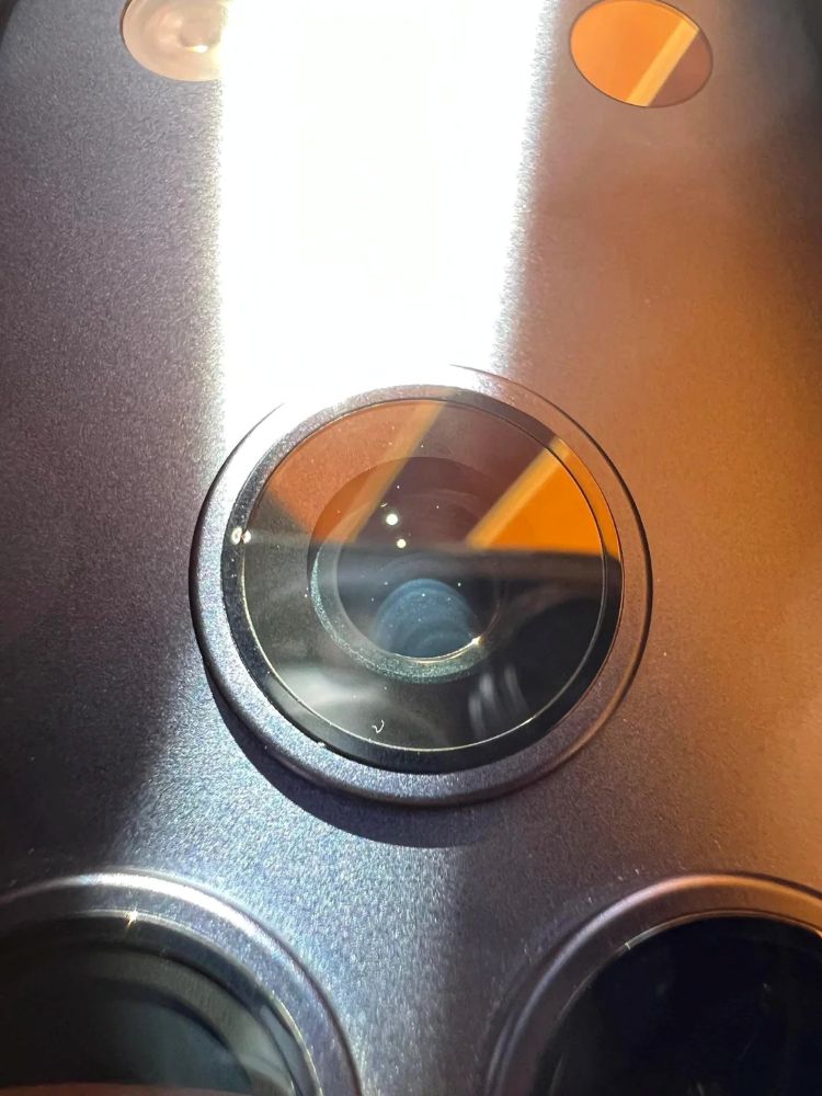 Thay kính Camera sau iPhone 17 Pro Max