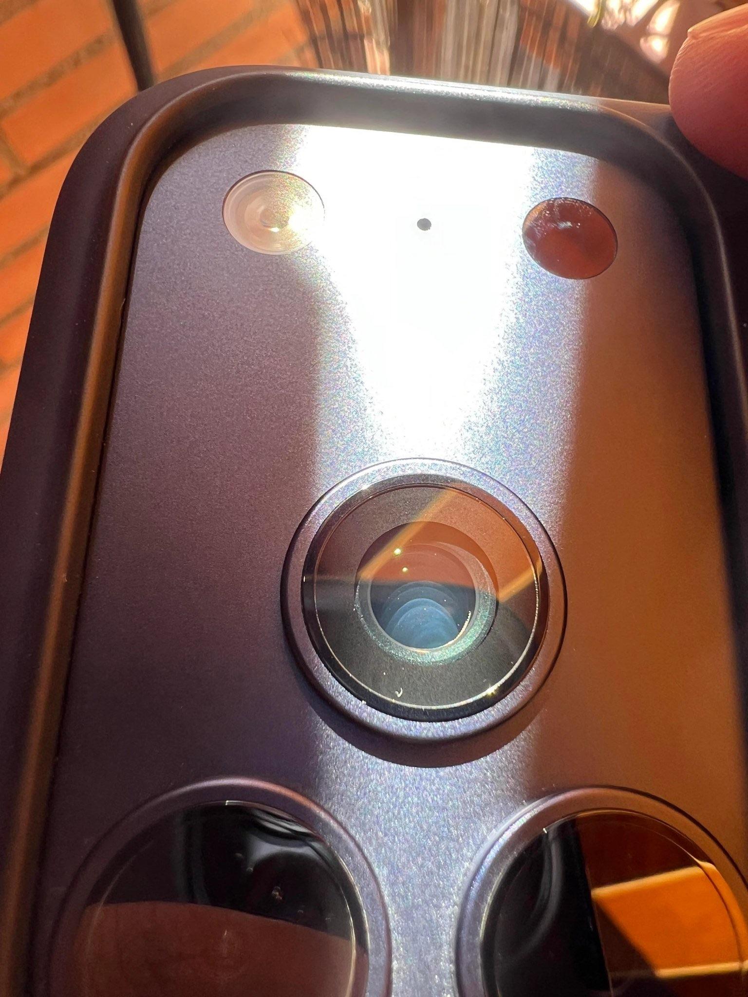 Thay kính Camera sau iPhone 17 Pro Max