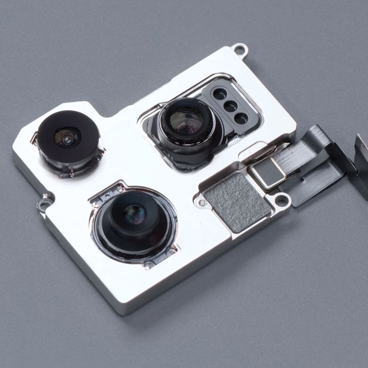 Thay camera iPhone 17 Pro Max Thay camera iPhone 17 Pro Max