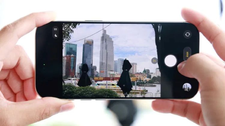 Thay kính camera sau iPhone Air