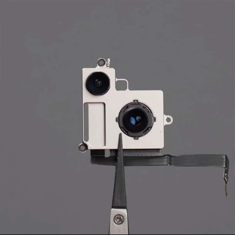 Thay camera iPhone 15 Plus Thay camera iPhone 15 Plus