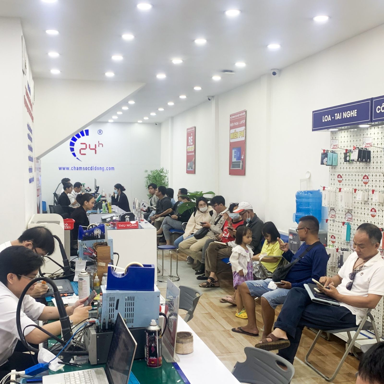 Thay camera iPhone 13 Mini